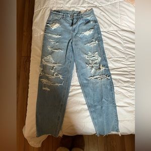 Size 4 American Eagle relaxed mom jeans